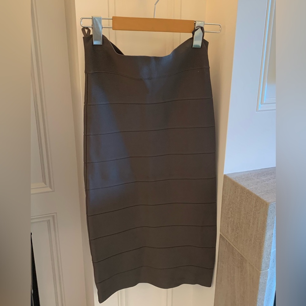 BCBG Max Bodycon MIDI Skirt
